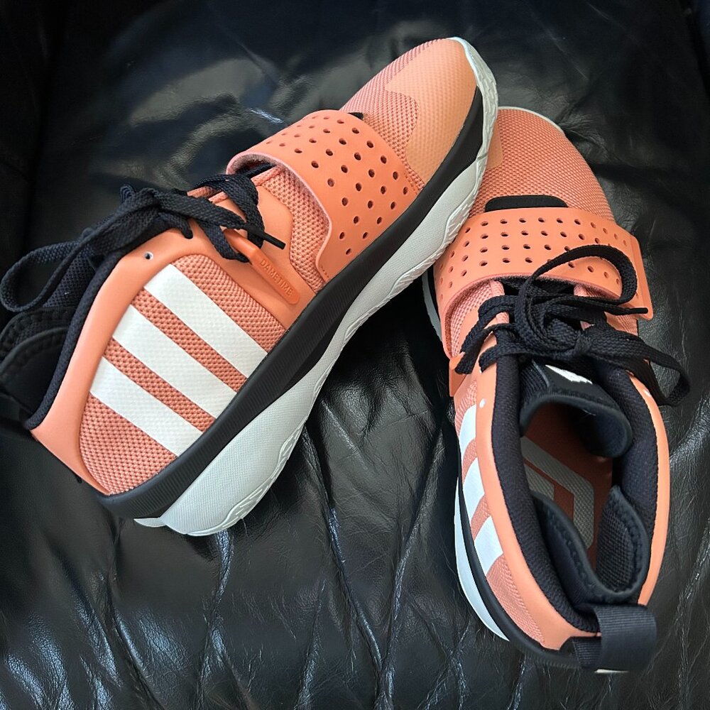 NWOT adidas Dame 8 EXTPLY Basketball Shoes